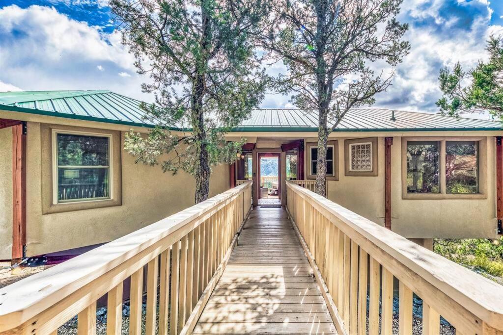 Mesa Verde, Hot Tub, Pedestal Octagon Home / Mount Ruidoso Exterior photo