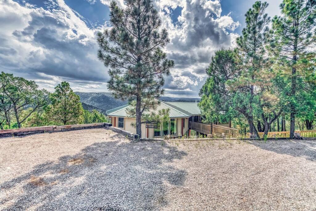 Mesa Verde, Hot Tub, Pedestal Octagon Home / Mount Ruidoso Exterior photo