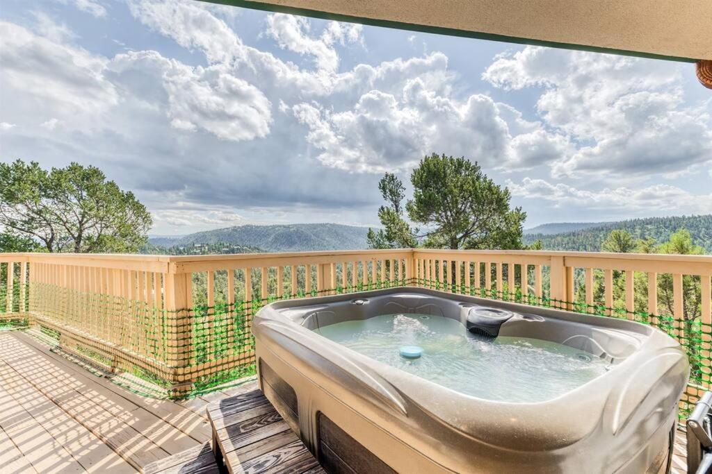 Mesa Verde, Hot Tub, Pedestal Octagon Home / Mount Ruidoso Exterior photo