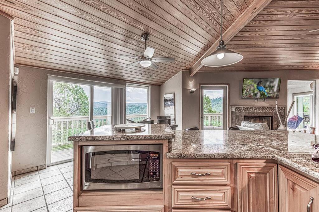 Mesa Verde, Hot Tub, Pedestal Octagon Home / Mount Ruidoso Exterior photo